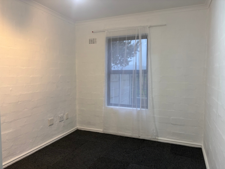To Let 2 Bedroom Property for Rent in West Riding Western Cape